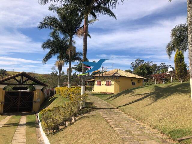 Venda em Condomínio Lagoinha - Jacareí