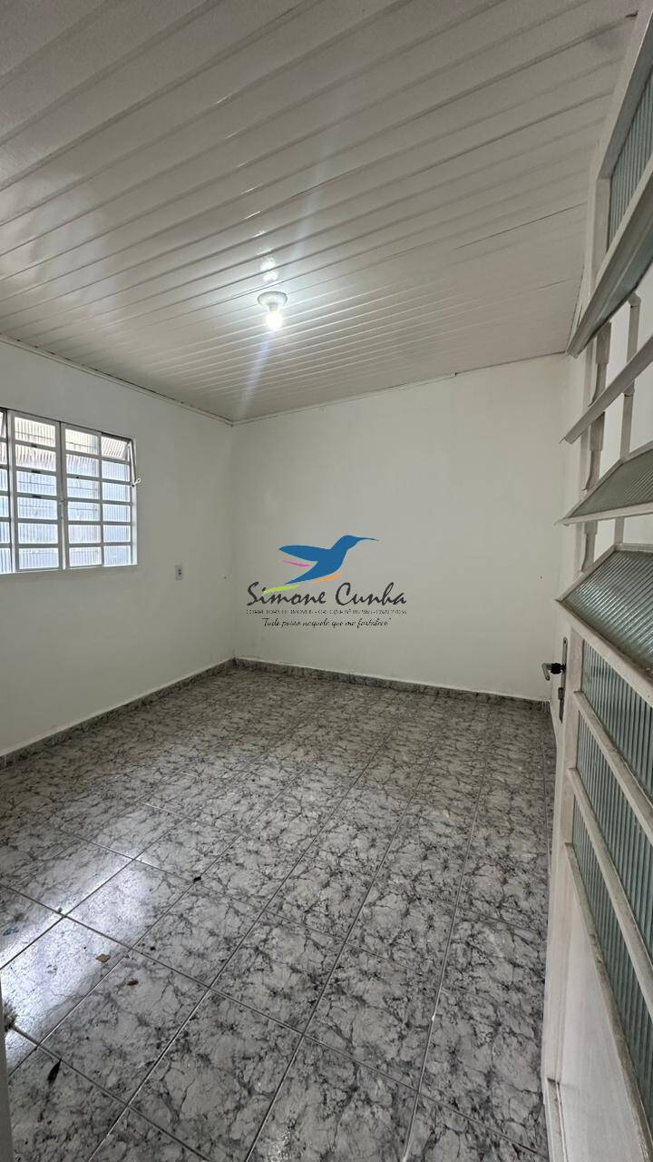 Casa à venda com 6 quartos, 316m² - Foto 9