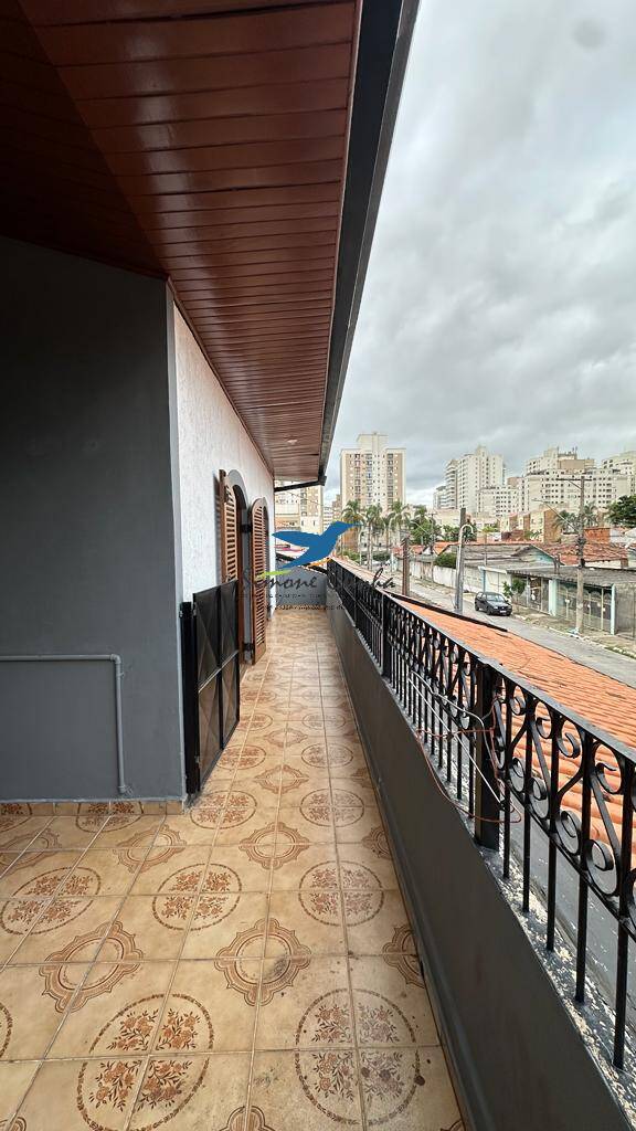 Casa à venda com 6 quartos, 316m² - Foto 22