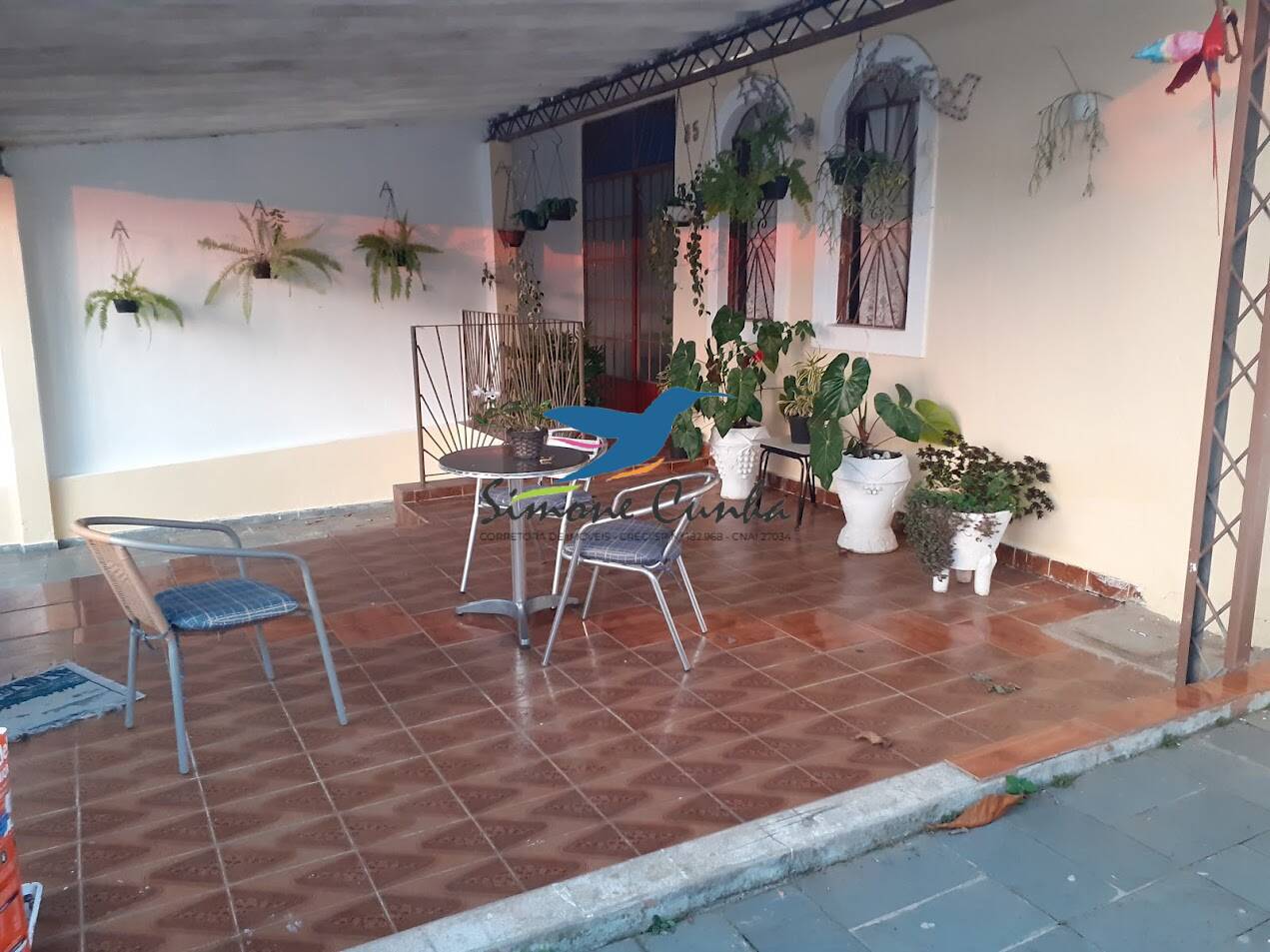 Casa à venda com 3 quartos, 80m² - Foto 1