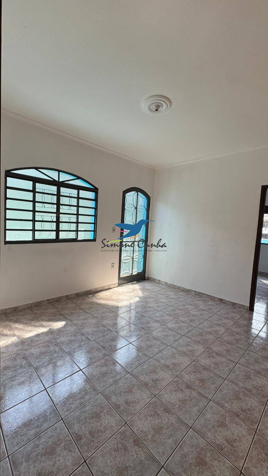 Casa para alugar com 3 quartos, 300m² - Foto 2